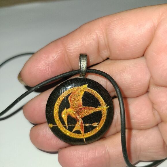 Hunger Games Symbol Necklace - Picture 4 of 7